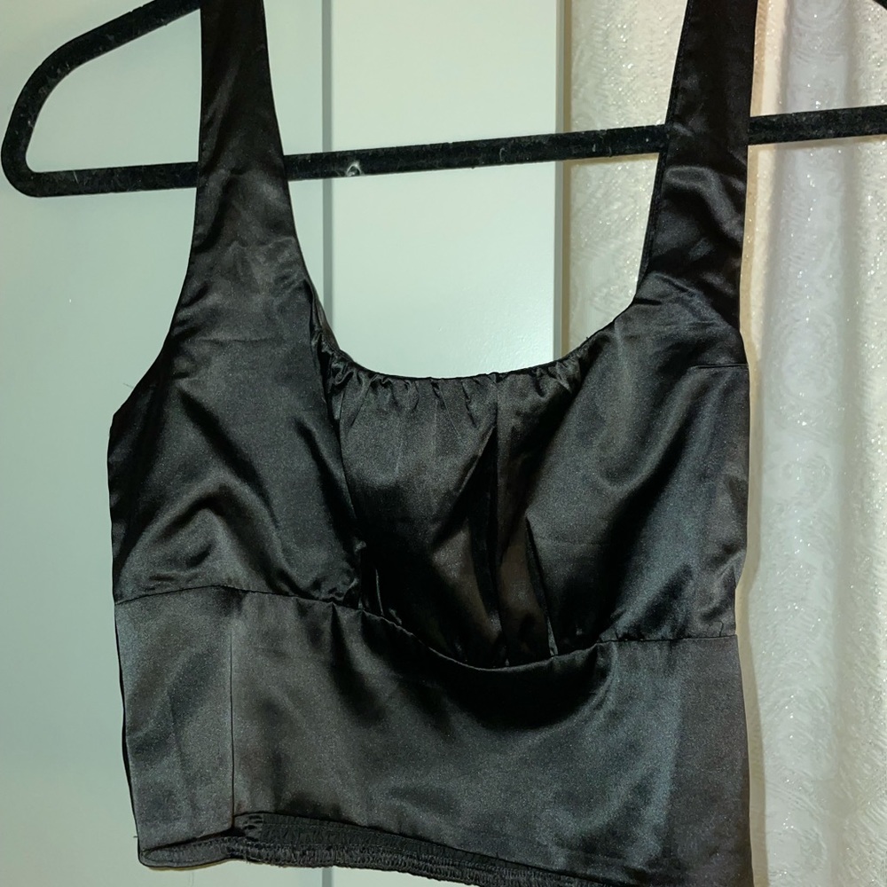 Black tank top!